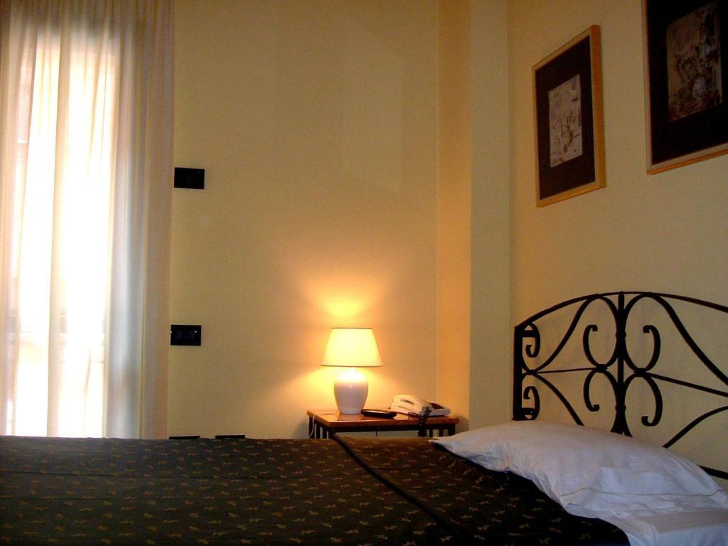 Hotel De Prati Ferrara Ngoại thất bức ảnh
